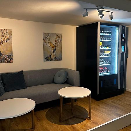 Attic Hostel Бурос Экстерьер фото
