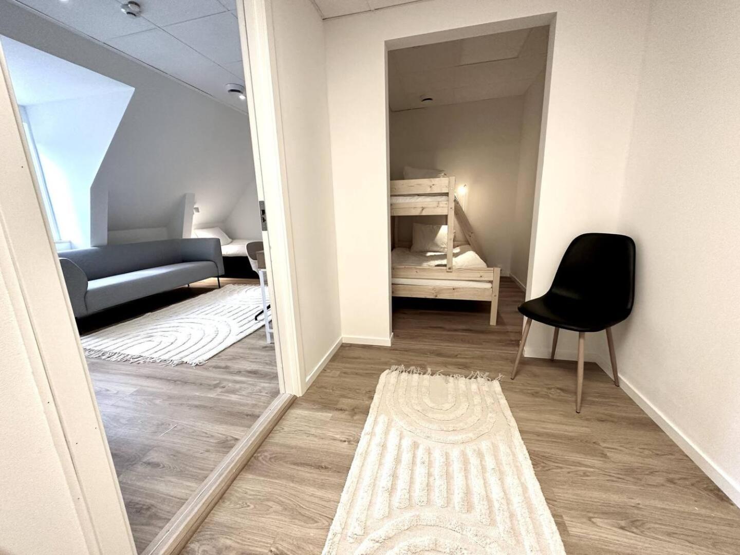 Attic Hostel Бурос Экстерьер фото