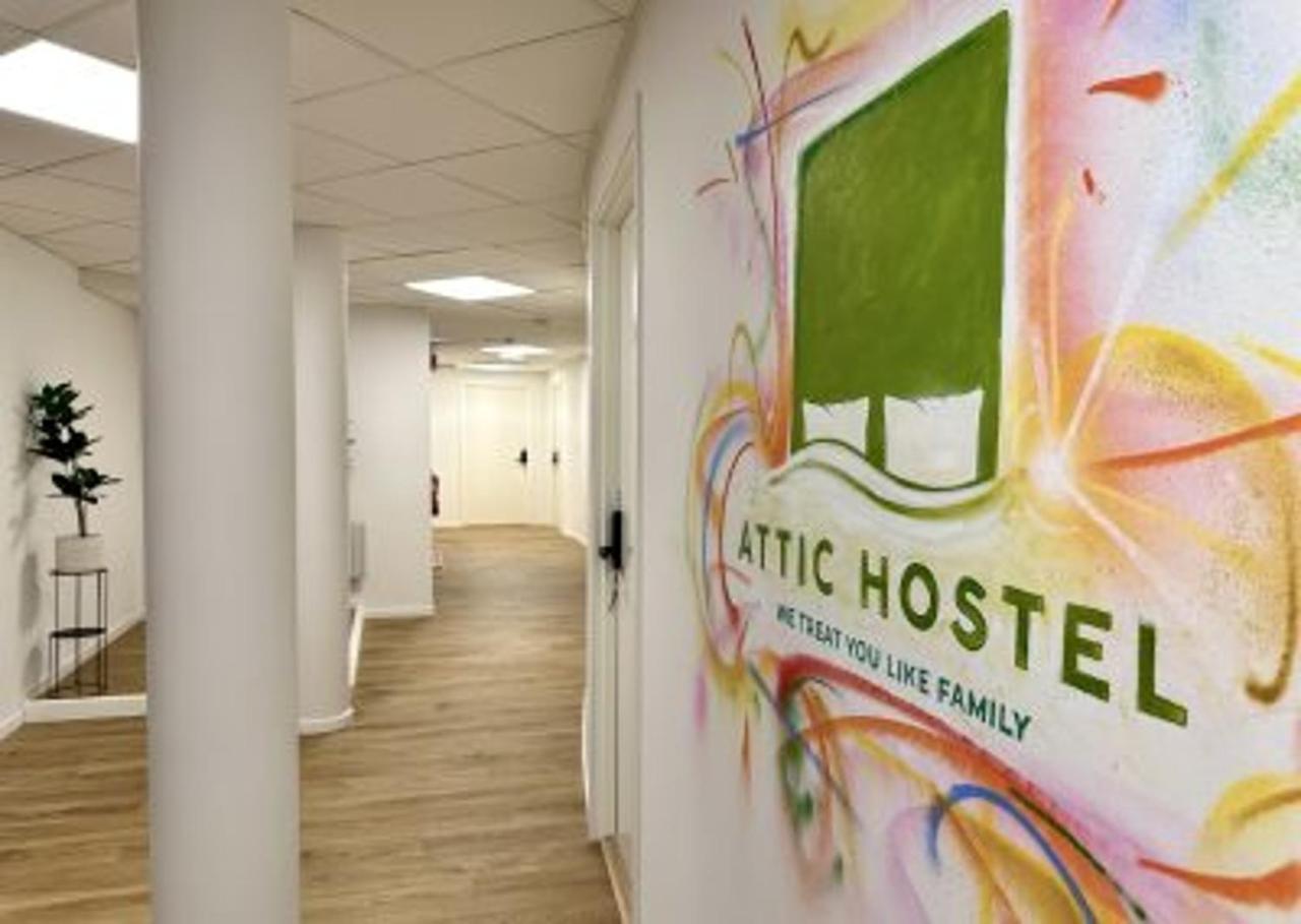 Attic Hostel Бурос Экстерьер фото